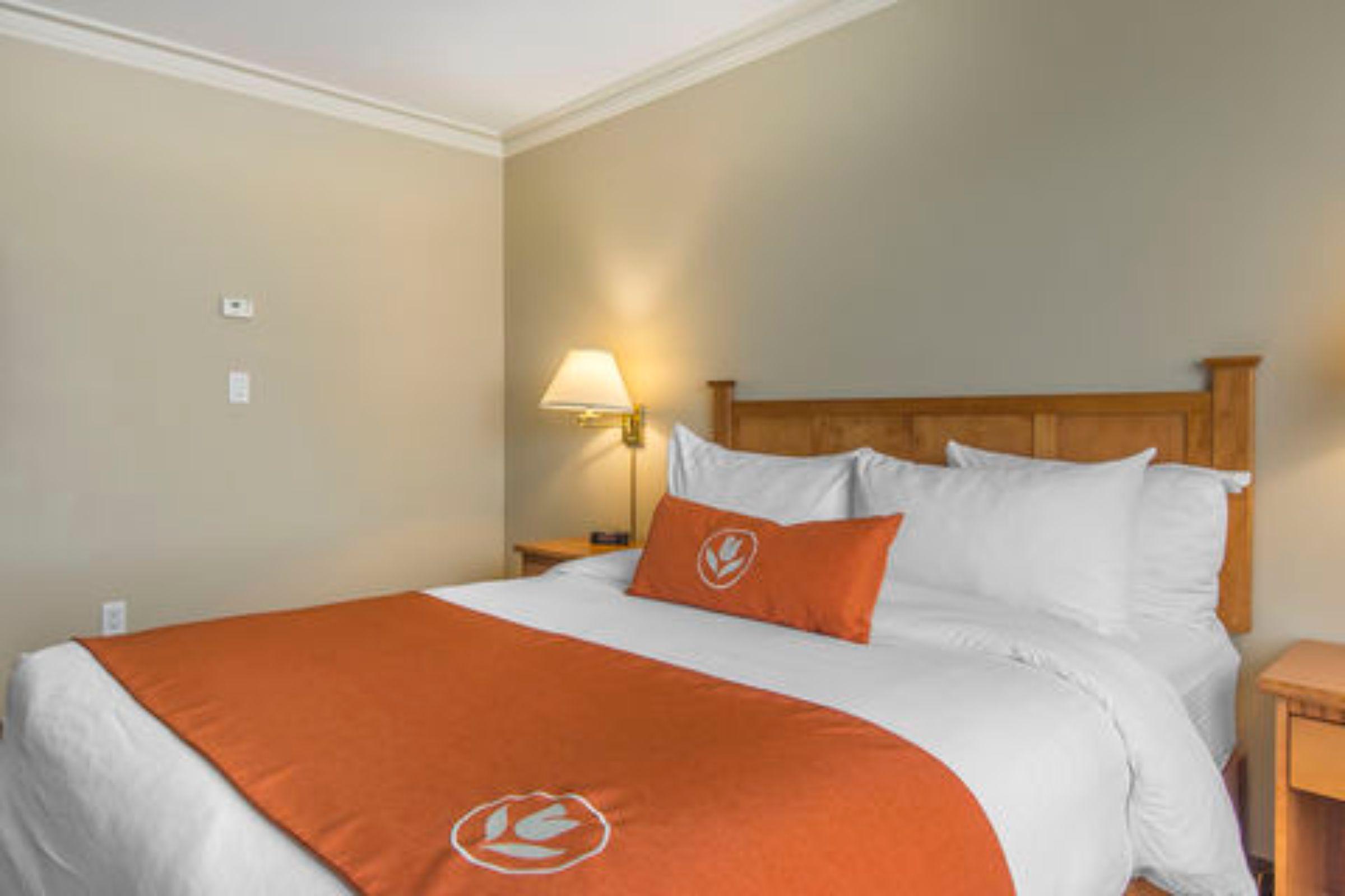 Quality Inn & Suites Amsterdam Saint John Esterno foto